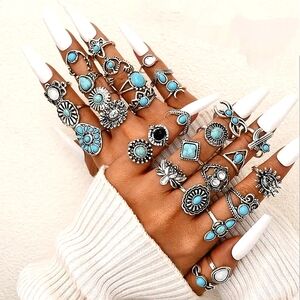 Western Style Rodeo Jewelry Stacking 24 Pc Rings Blue Silvery Boho Accessories